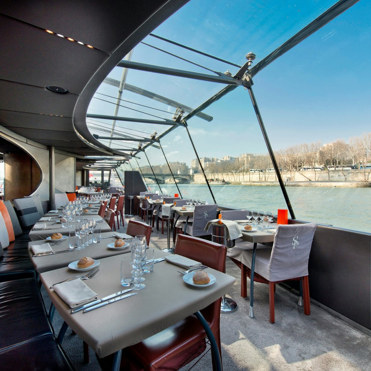Paris: Luxury Guided Day Trip from London + Bateaux Parisiens Lunch Cruise - Photo 1 of 14